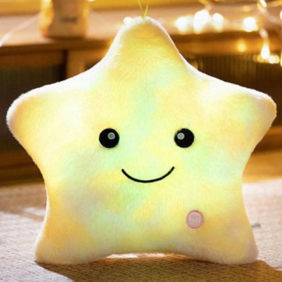 Plišani jastuk zvijezda žuti
